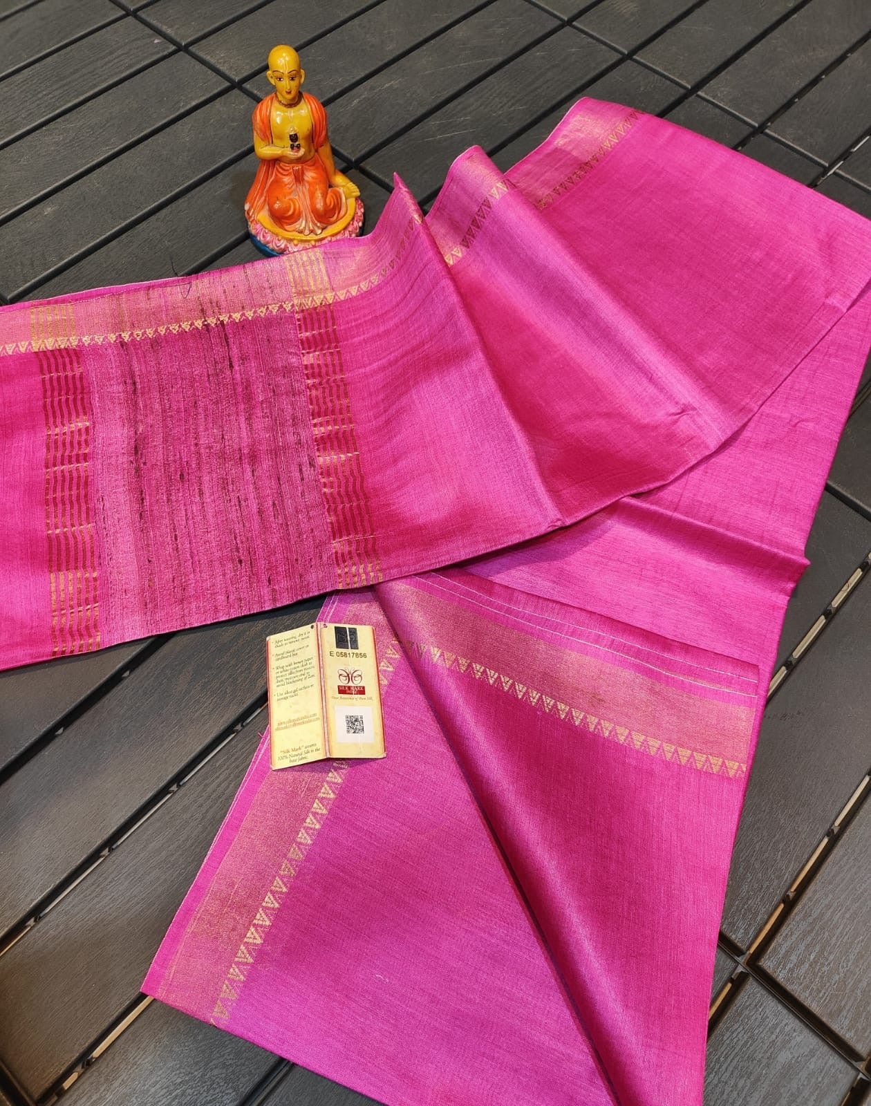 Bhagalpuri Pure Silk Munga with Temple Border.