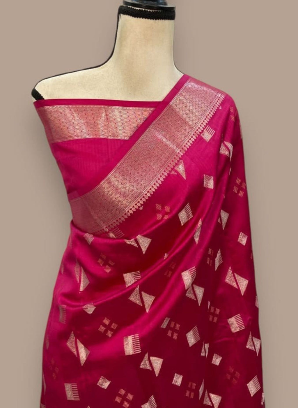 Banarasi Sarees with motif design