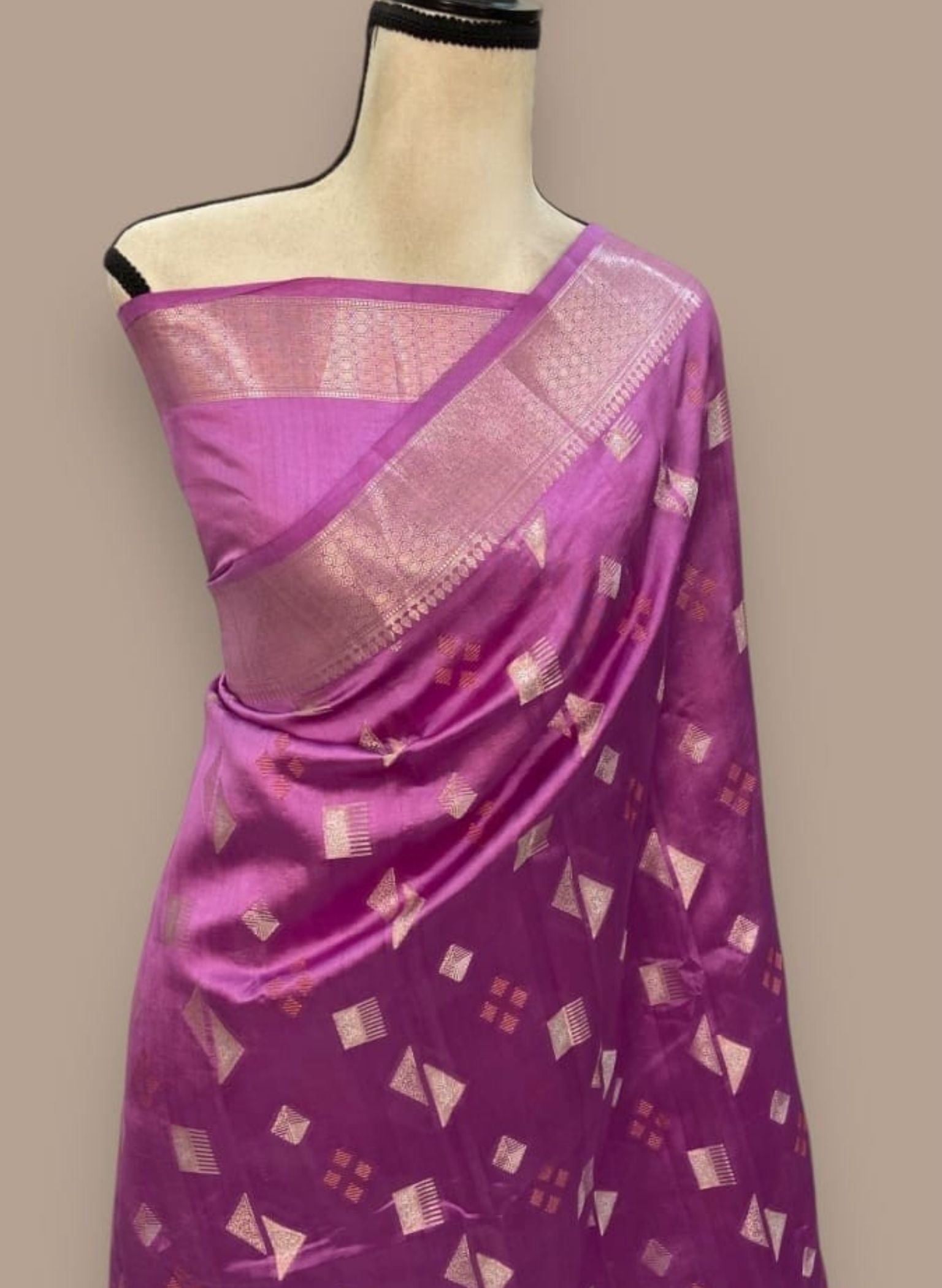 Banarasi Sarees with motif design