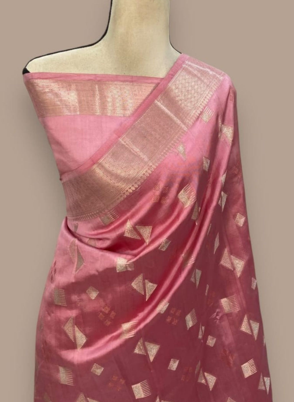 Banarasi Sarees with motif design