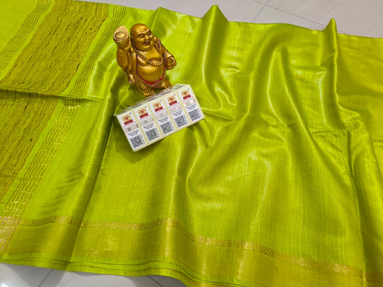 Bhagalpuri Pure Silk Munga with Temple Border.